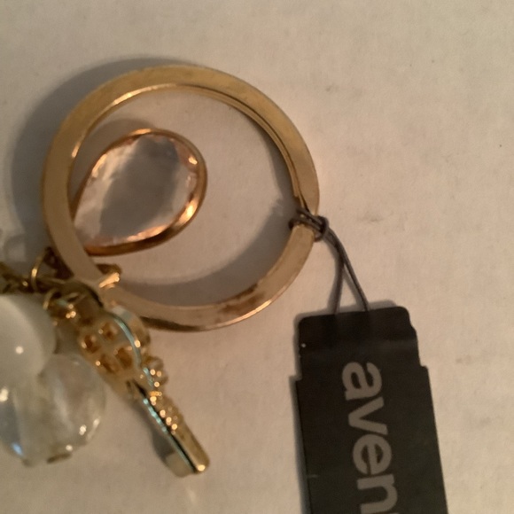 Avenue Butterfly Keychain New - Picture 7 of 7